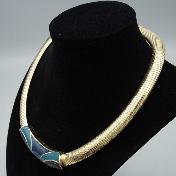 Trifari Omega Necklace Vintage 1980s Signed Modernist Gold Tone Enameled - Picture 4 of 12